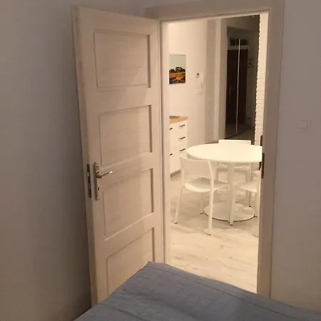 Sopot Lodge شقة *